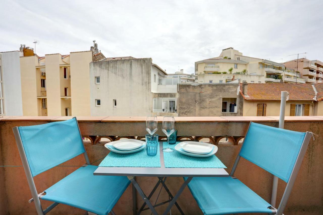 L'Amandine ,45 M2 Terrasse Et Garage Centre Ville Saint-Raphaël Kültér fotó