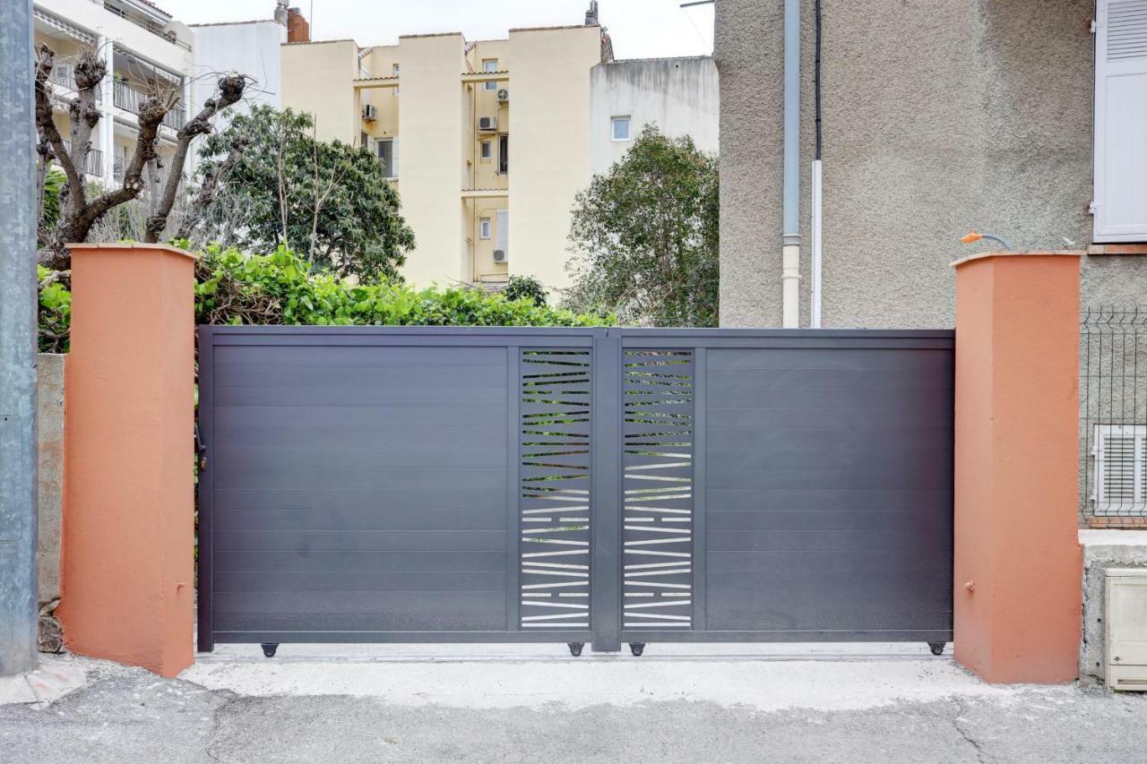 L'Amandine ,45 M2 Terrasse Et Garage Centre Ville Saint-Raphaël Kültér fotó